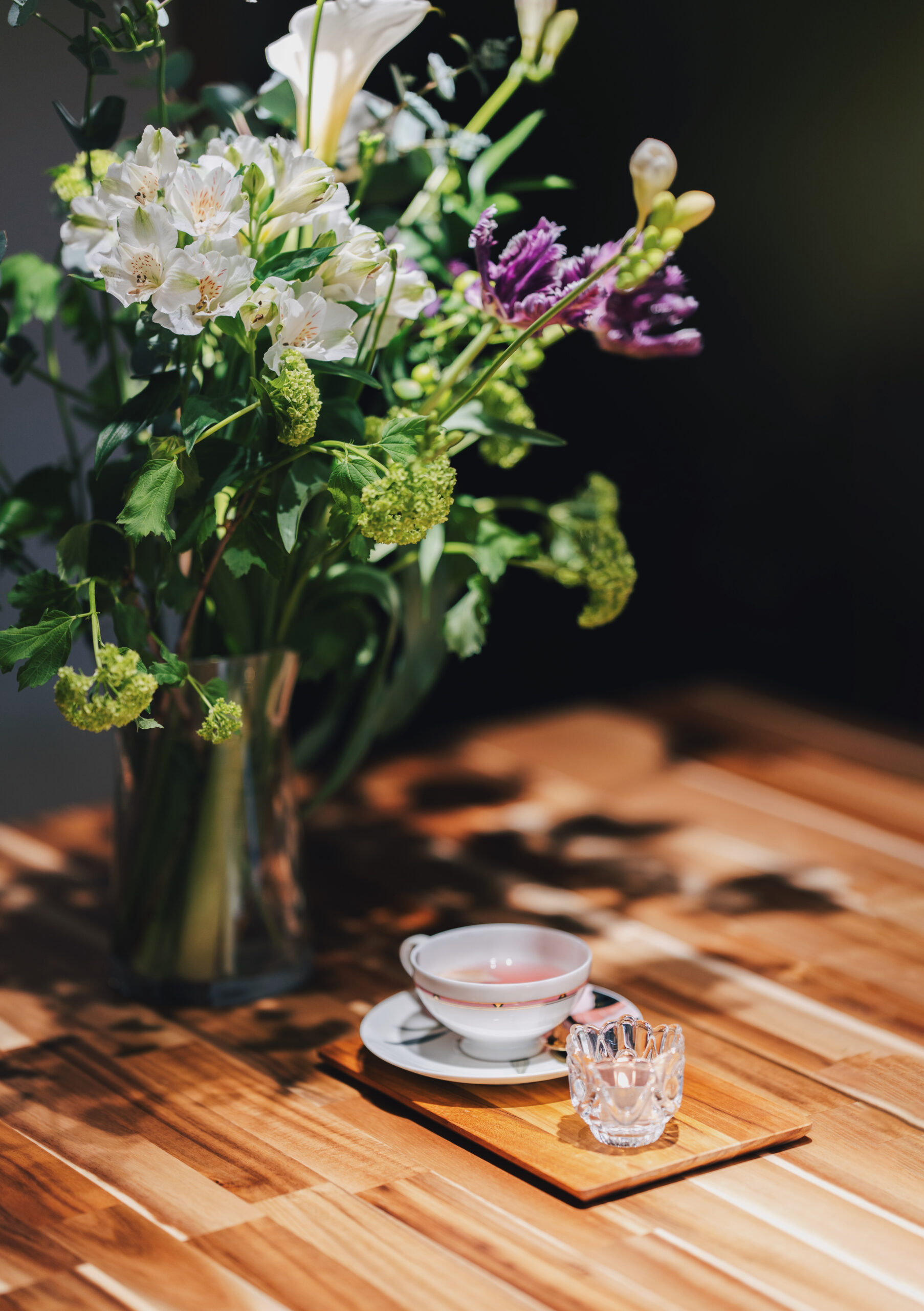 香りと癒しドライヘッドサロン 森とわ様 – ブランディング・ロゴデザイン