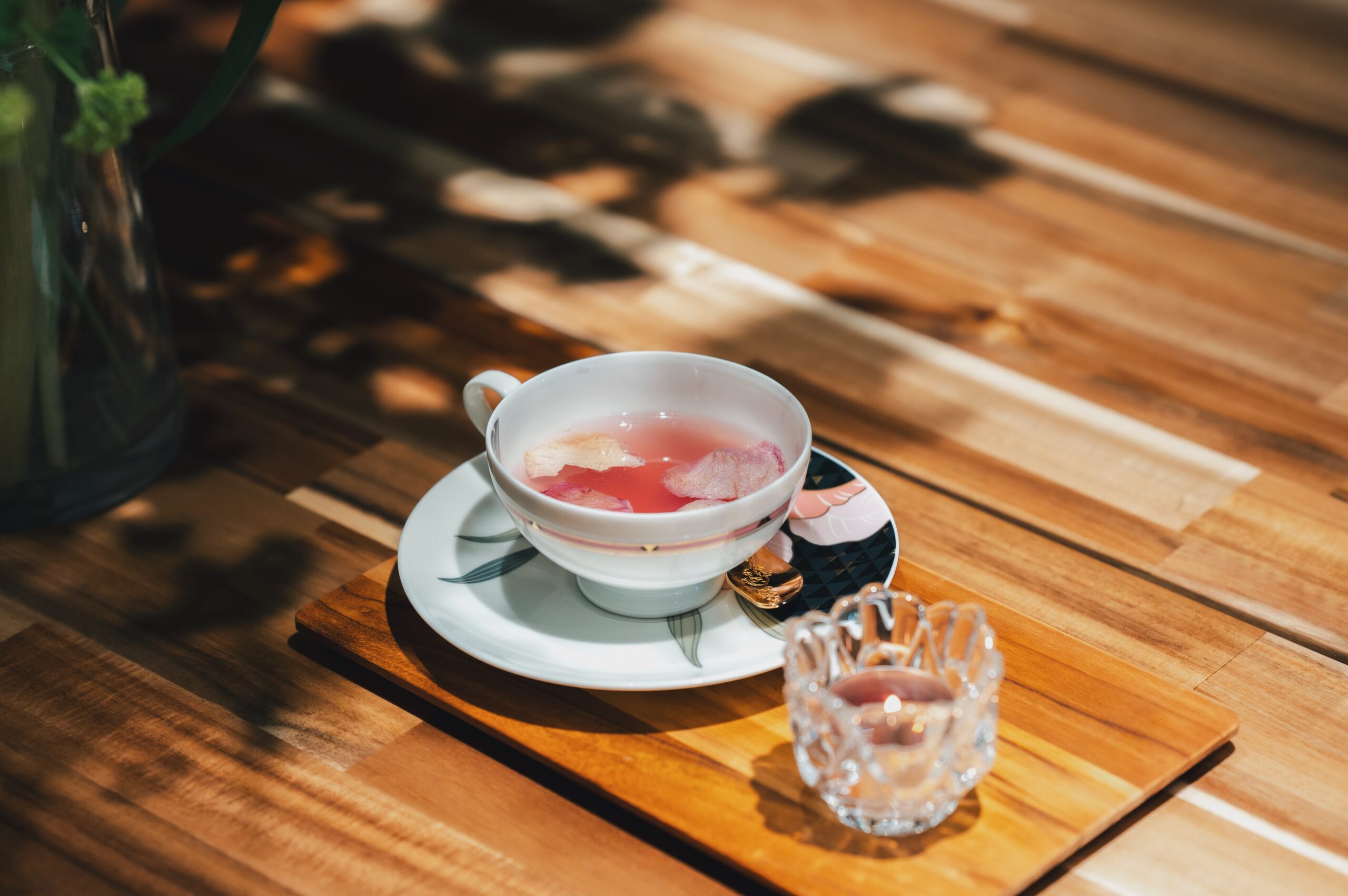 香りと癒しドライヘッドサロン 森とわ様 – ブランディング・ロゴデザイン